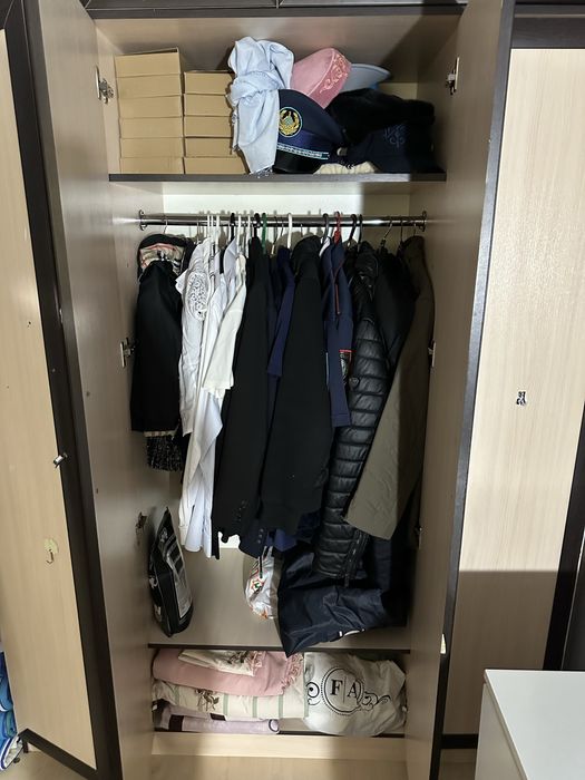 Продается шкаф,качество хороший