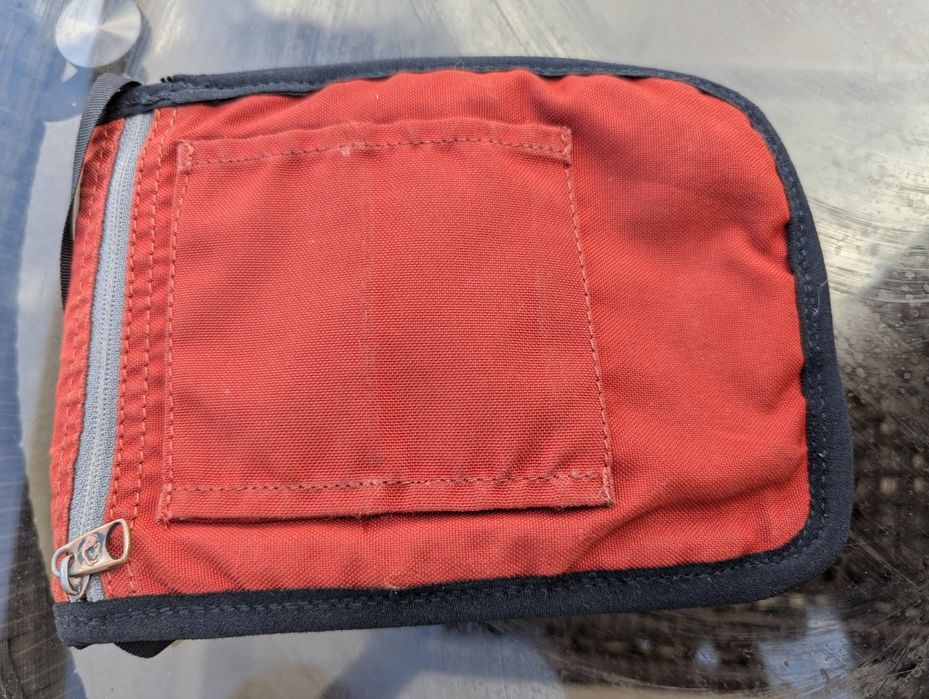 маркова туристическа мини чанта tatonka планински туризъм катерене