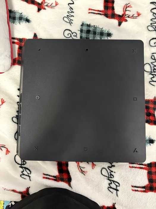 Sony PlayStation 4 1tb +игры