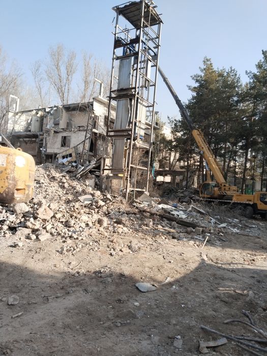 Лифты этажа 4этаж