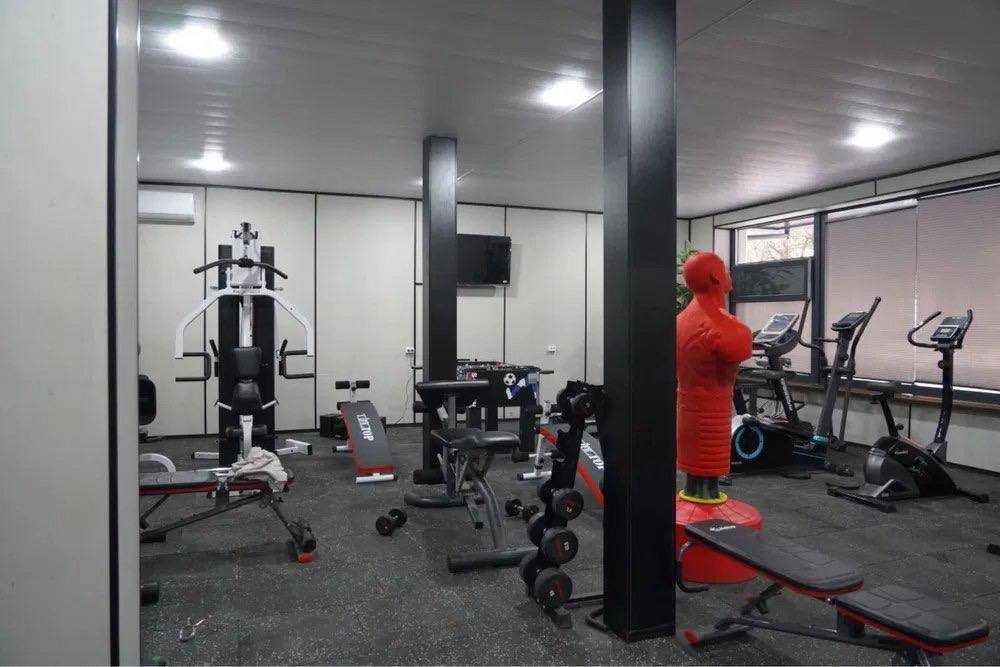 Инвестиционное здание у метро Беруний, 10 000 м² с доходом