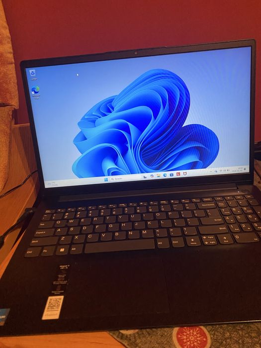 Laptop Lenovo IdeaPad 1 – stare foarte bună