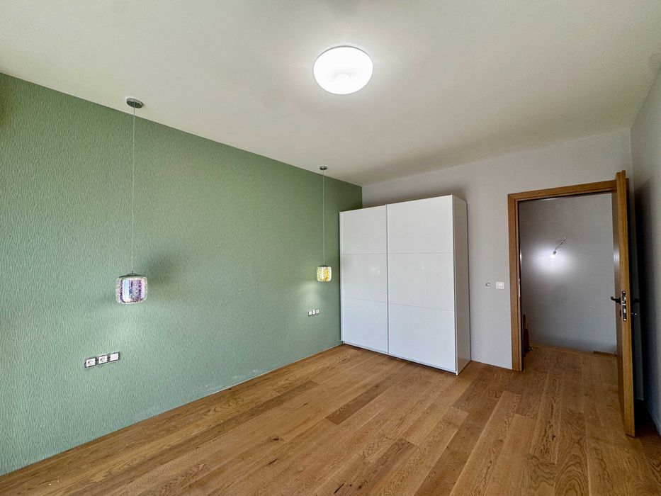 Дава се под наем Тристаен апартамент в София, 7-ми 11-ти километър - 130 кв.м за 1895.16 € - Снимка #20