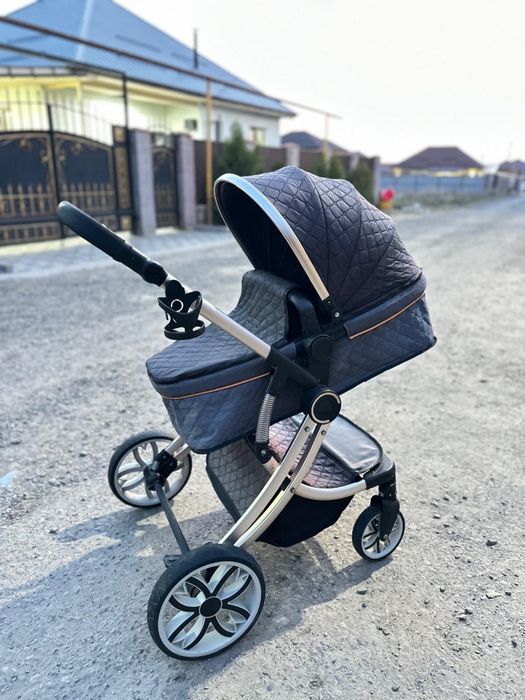 Продаю коляску в хорошем состоянии