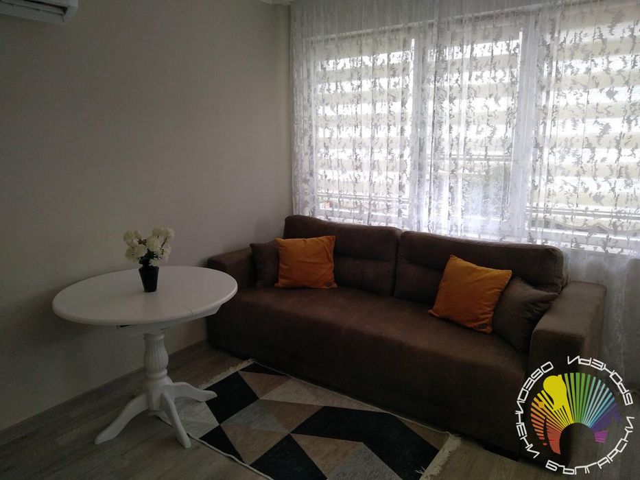 Дава се под наем Двустаен апартамент в Бургас, Сарафово - 62 кв.м за 357 € - Снимка #1