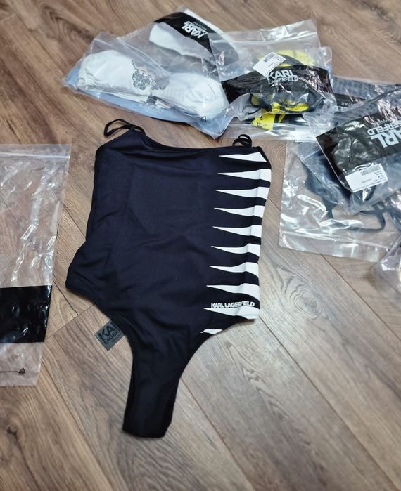 Costum de baie Karl Lagerfeld