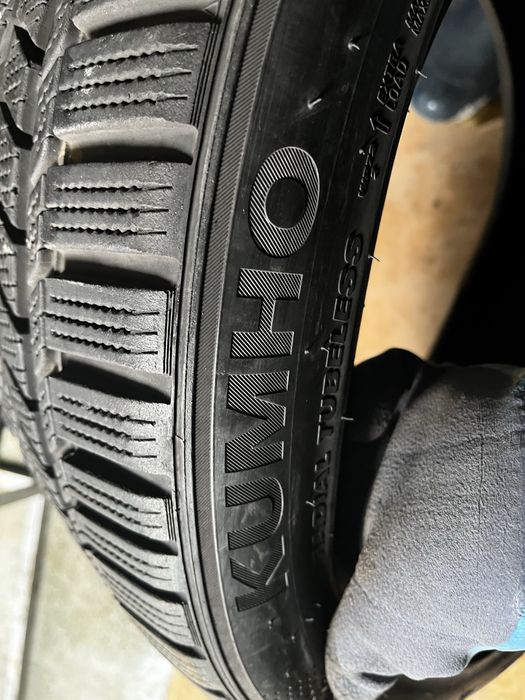 Комплект шин 245 // 40 // 18