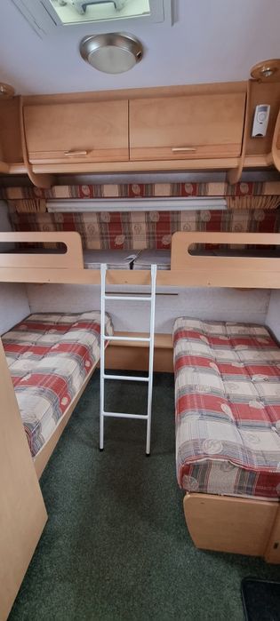 Rulota Bailey 2005 -5 locuri- 2 zone cu cort mare și Mover