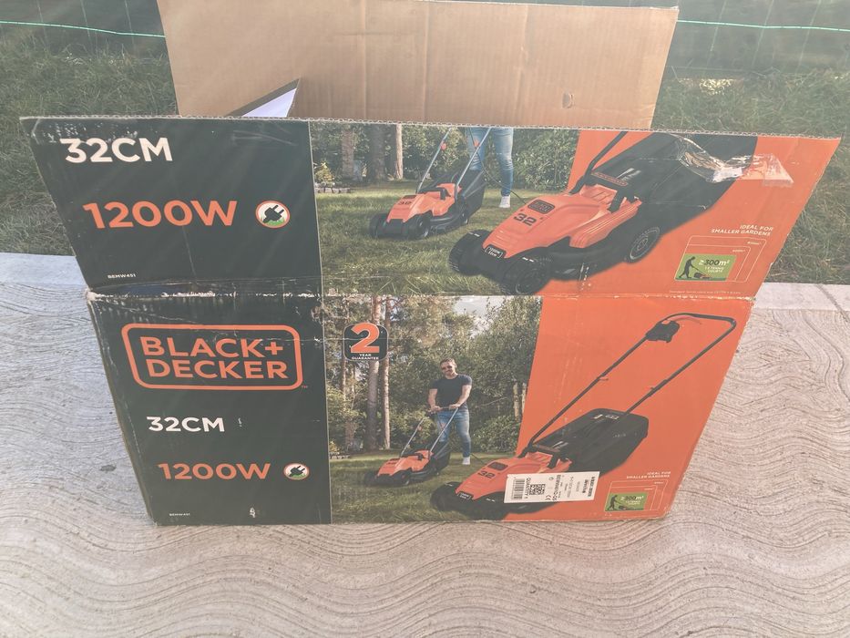 Masina Tuns Iarba-Gazon Electrica Black Decker BEMW451-QS 1200w Noua