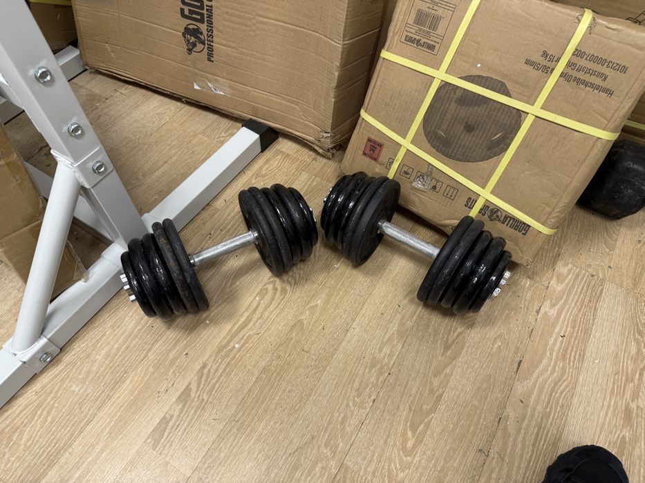 Gantere fier reglabile set 44 kg, 22 kg+22 kg=44 kg. Pret 550 lei