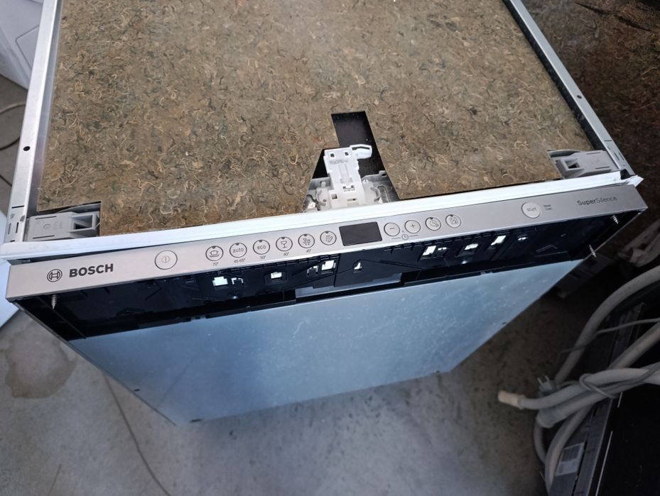 Съдомиялна за пълно вграждане BOSCH Super Silence