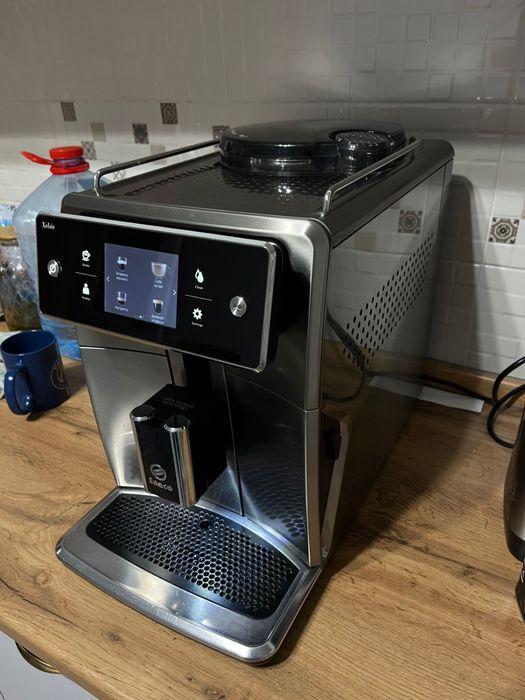 Кофемашинка Saeco Xelsis - Италия