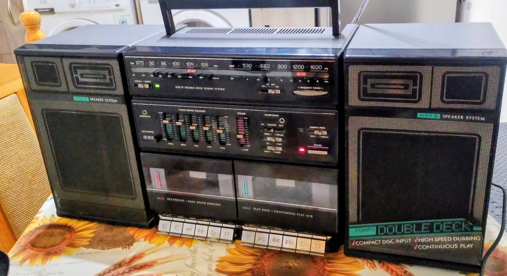 Касетофон български