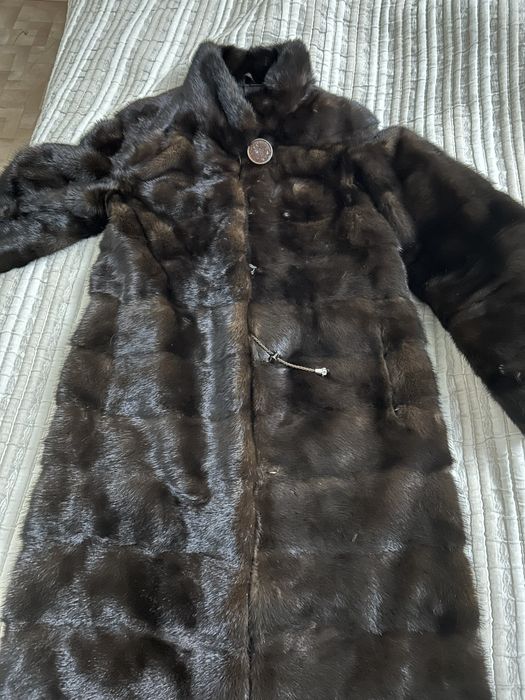 Шуба норковая в черном цвете