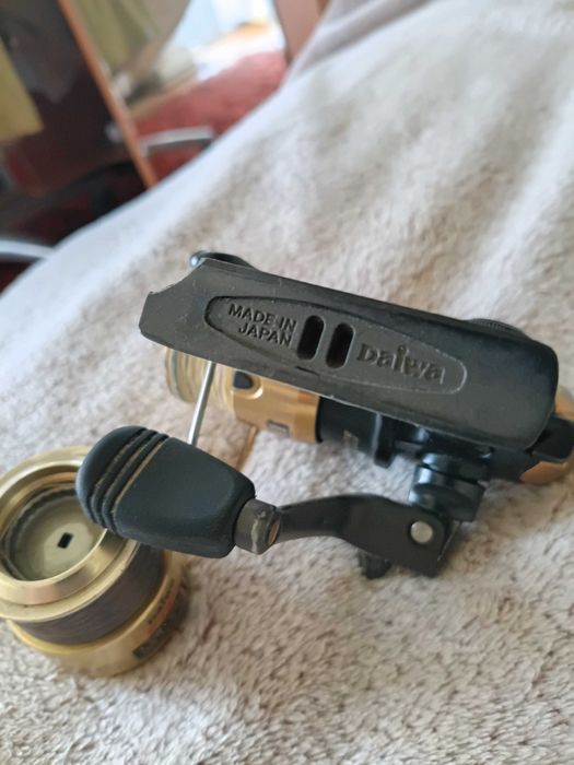 Mulineta Daiwa SS Tournament II 1500 cu tambur de rezerva