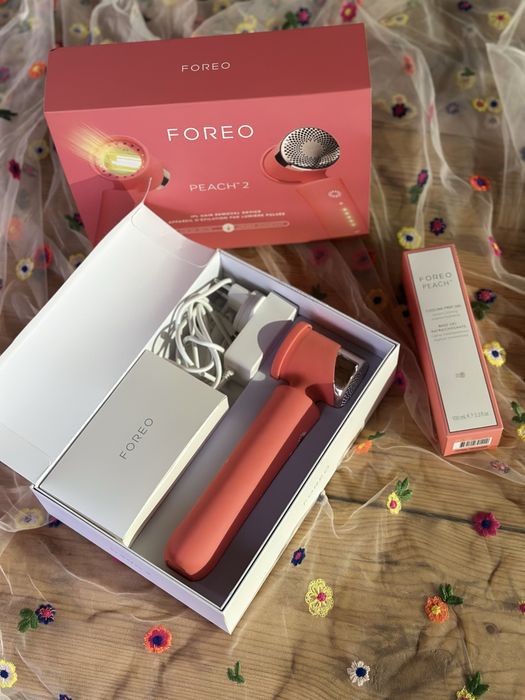 Продавам Foreo Peach 2 + ПОДАРЪК!