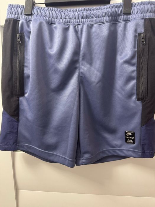 Pantaloni nike air max mărimea L și xl