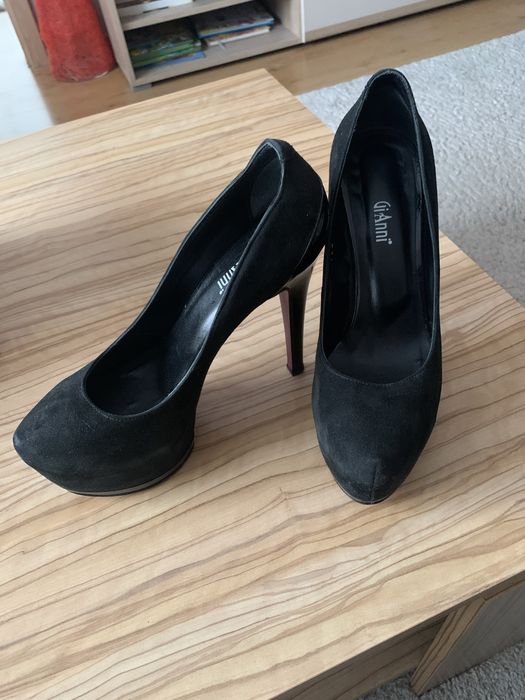 Обувки на висок ток Gianni