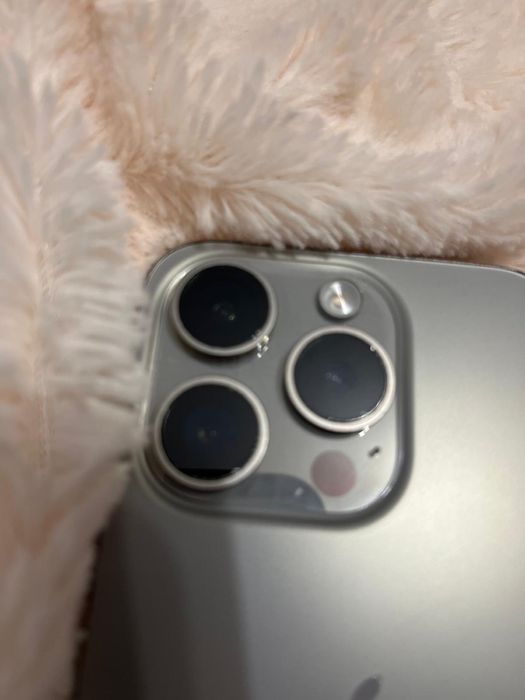 Schimb Iphone 15 PRO ASTEPT OFERTE urgent