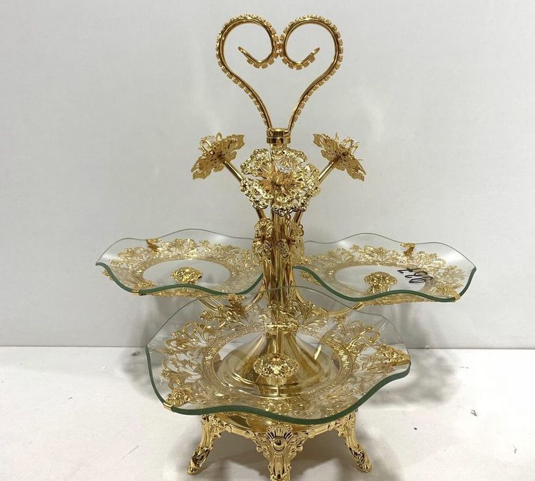 Продам менажница