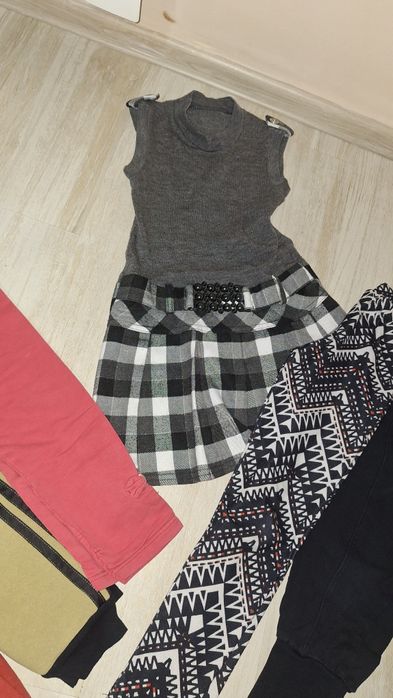 Голям лот дрешки подходящи за зимата за 5-6 години