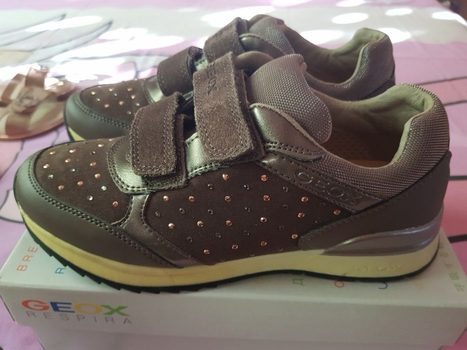 Asics Gel Galaxy 9, Nike, Mayoral, Primark ном. 34