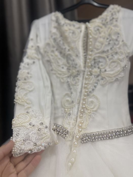 Свадебное платье продам