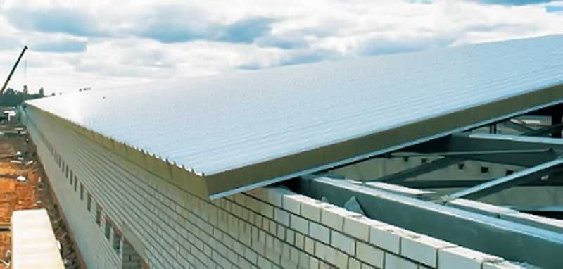 Sandvich panellar sotiladi / Сэндвич-панели для строительства