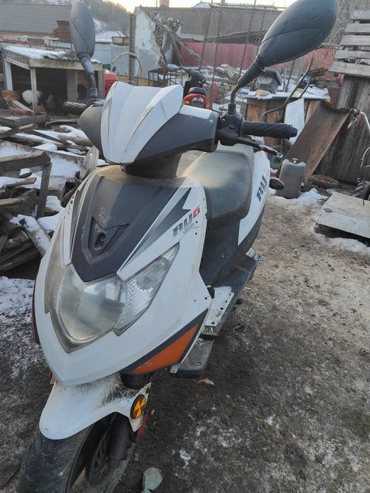 Vând două scutere. Citiți descrierea ‼️