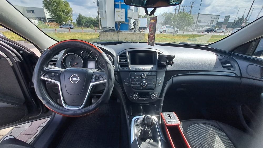 Vand Opel insignia 1.6 benzina turbo