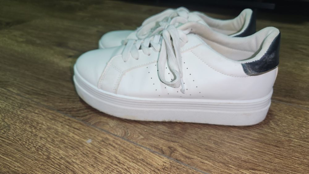 Lot 12 perechi încălțăminte  dama 38-39