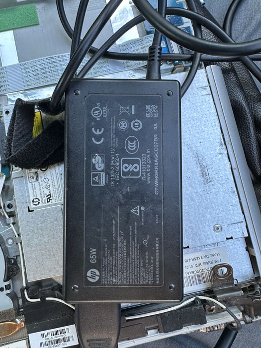HP original zaryadchik kabel