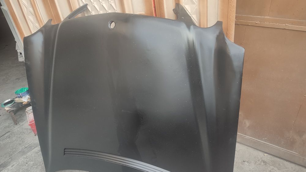 Мерседесга 202 210  кузов эхтиёт қисмлари сотилади. Люкли том. Эшиклар