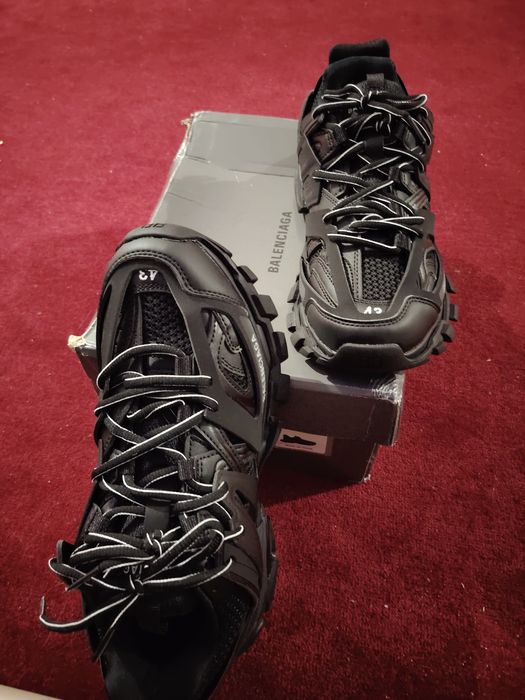Balenciaga tracks