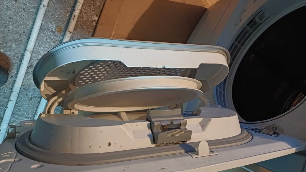 Сушилня AEG с проблем