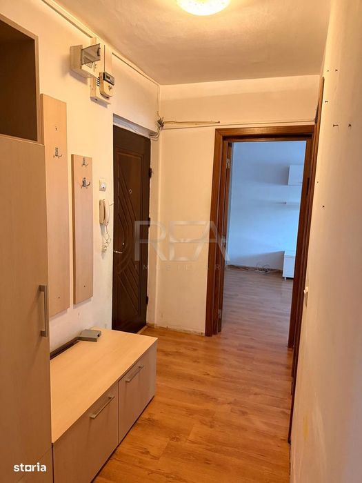 2 camere 1 Decembrie 1918, parcare, parter, an 1980, metrou, 51 mp