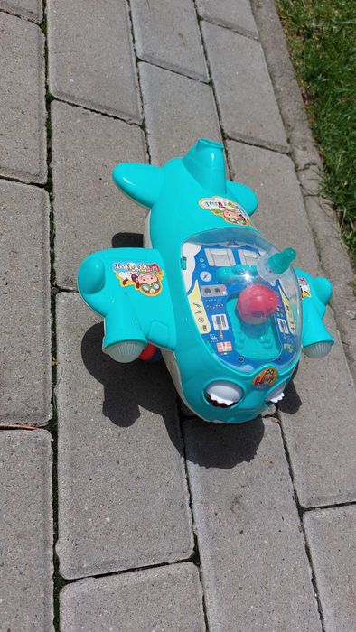 carti copii + Jucarii copii avion cu sunete sau masinuta tir