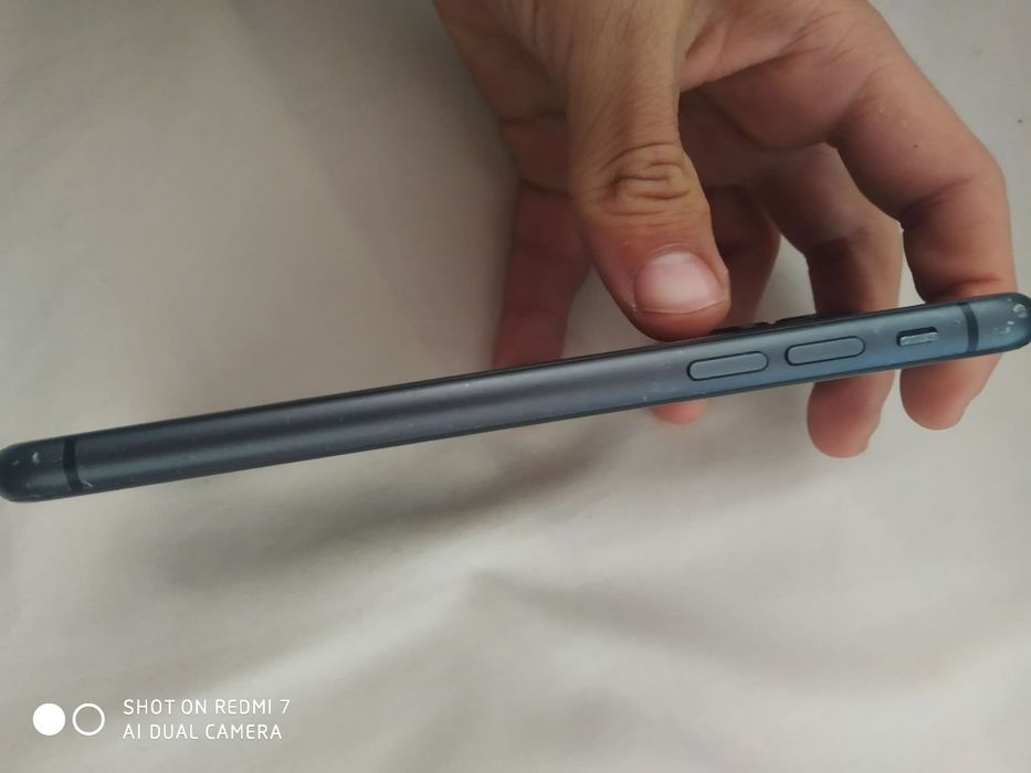 vand iphone 11 urgent