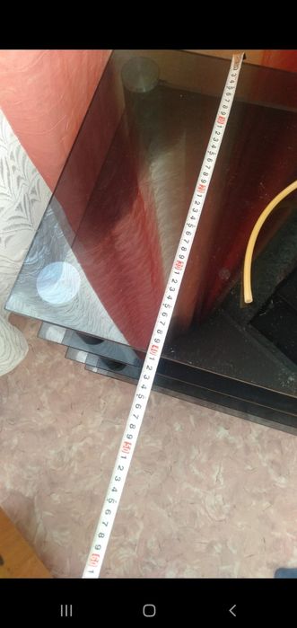 Стеклянный столик