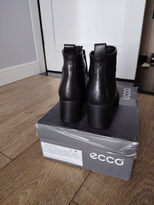 Полусапоги торговой марки ECCO