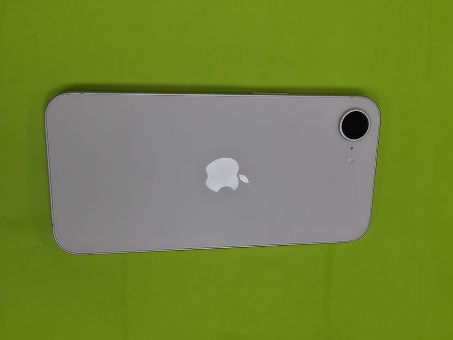 ЧИСТО НОВ 256GB iPhone 17e Yettel Гаранция 2029 Pink | Розов