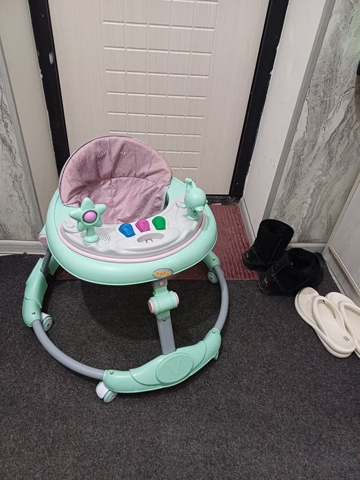 Продаётся детская ходунок baby walker