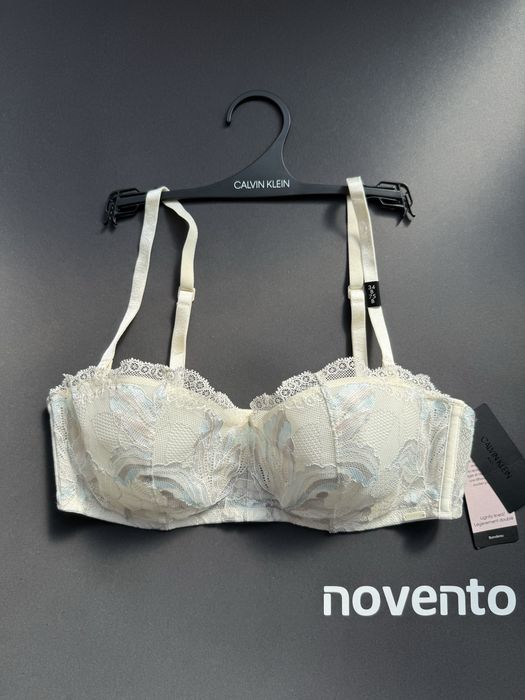 Ефектен сутиен Calvin Klein /75В/