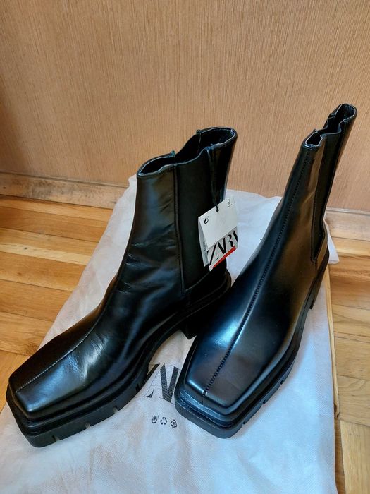 Дамски кожени боти