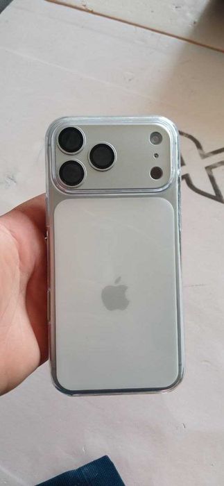 Nasiyaga Iphone 17 pro max 256 silver esim-esim
