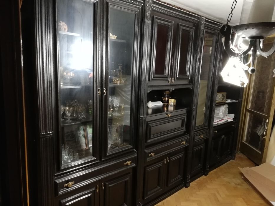 Холна секция с орнаменти - от масивно дърво черна