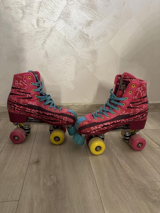 Продавам ролери *40