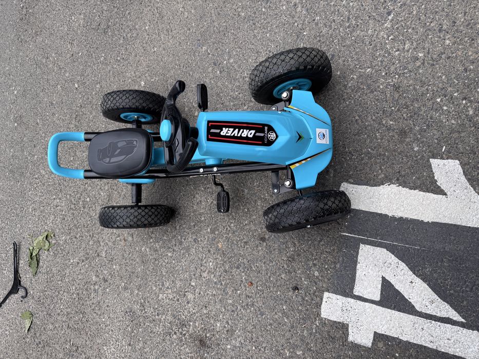 Kart cu pedale si roti gonflabile Driver Kidscare Albastru cart