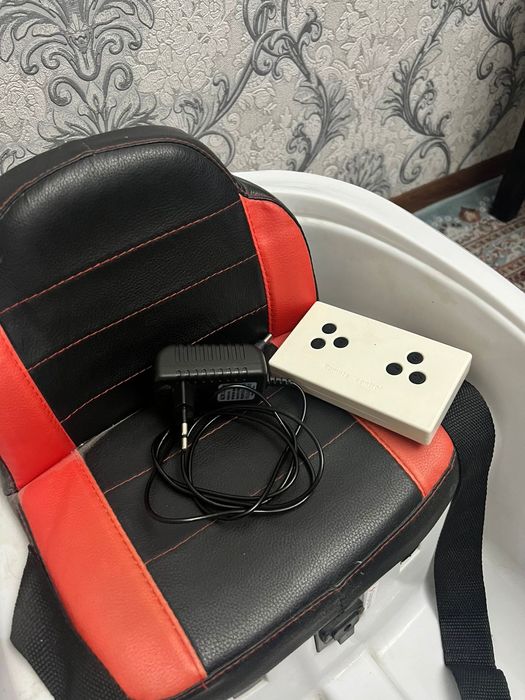 Машина с пультом управления