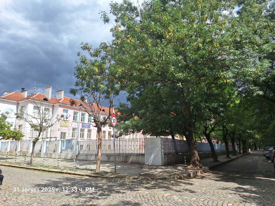 Продава се Двустаен апартамент в София, Лагера - 75 кв.м за 2170 €/кв.м - Снимка #1